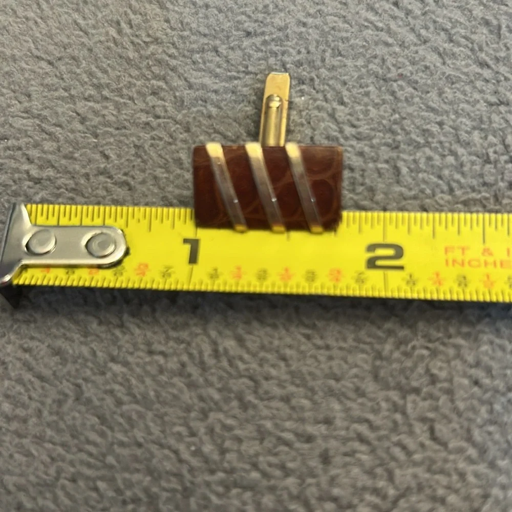 Vintage Swank Men's Cuff Links Gold Tone